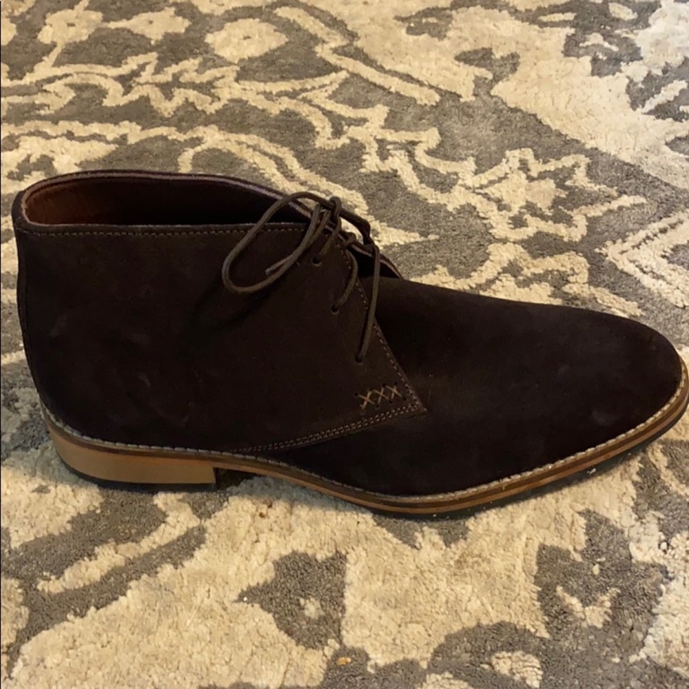Samuel Windsor Prestige Chukka Boot- Suede - Picture 2 of 5